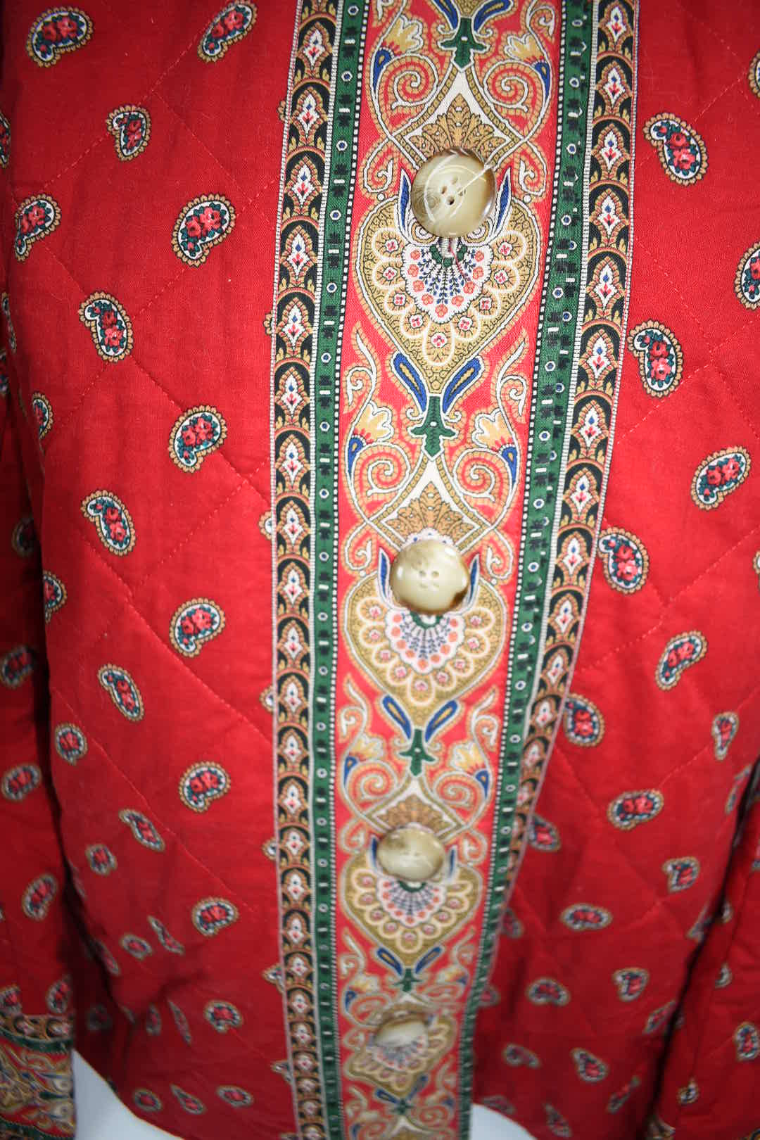 Vintage Vera Bradley Large Quilted Jacket in "Apple Red -1991" Pattern