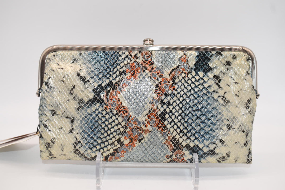 HOBO Lauren Leather Clutch Wallet in Blue Tempest