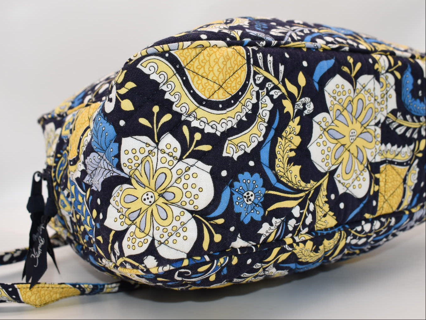 Vera Bradley Sweet Pleat Zip Tote Bag in "Ellie Blue" Pattern