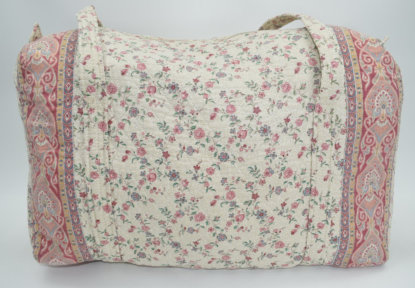 Vintage Vera Bradley Large Duffel Bag in "Cream-1985" Pattern