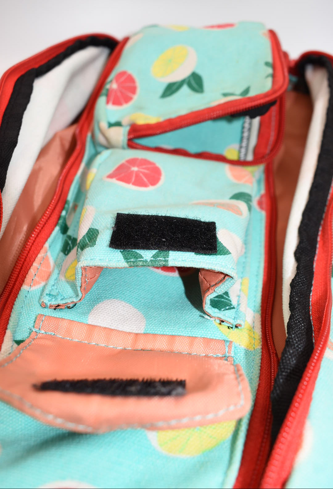 Kavu Original Rope Sling Bag in Citrus Grove