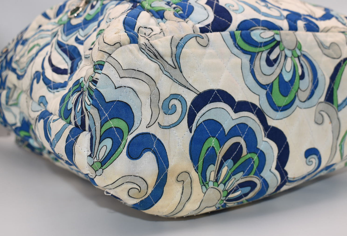 Vera Bradley Large Vera Tote Bag in "Mediterranean White" Pattern