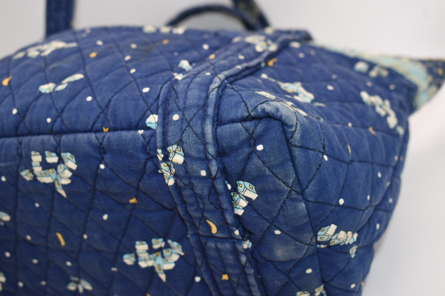 Vera Bradley Large Paddy Tote Bag in "Blue Christmas-1997" Pattern