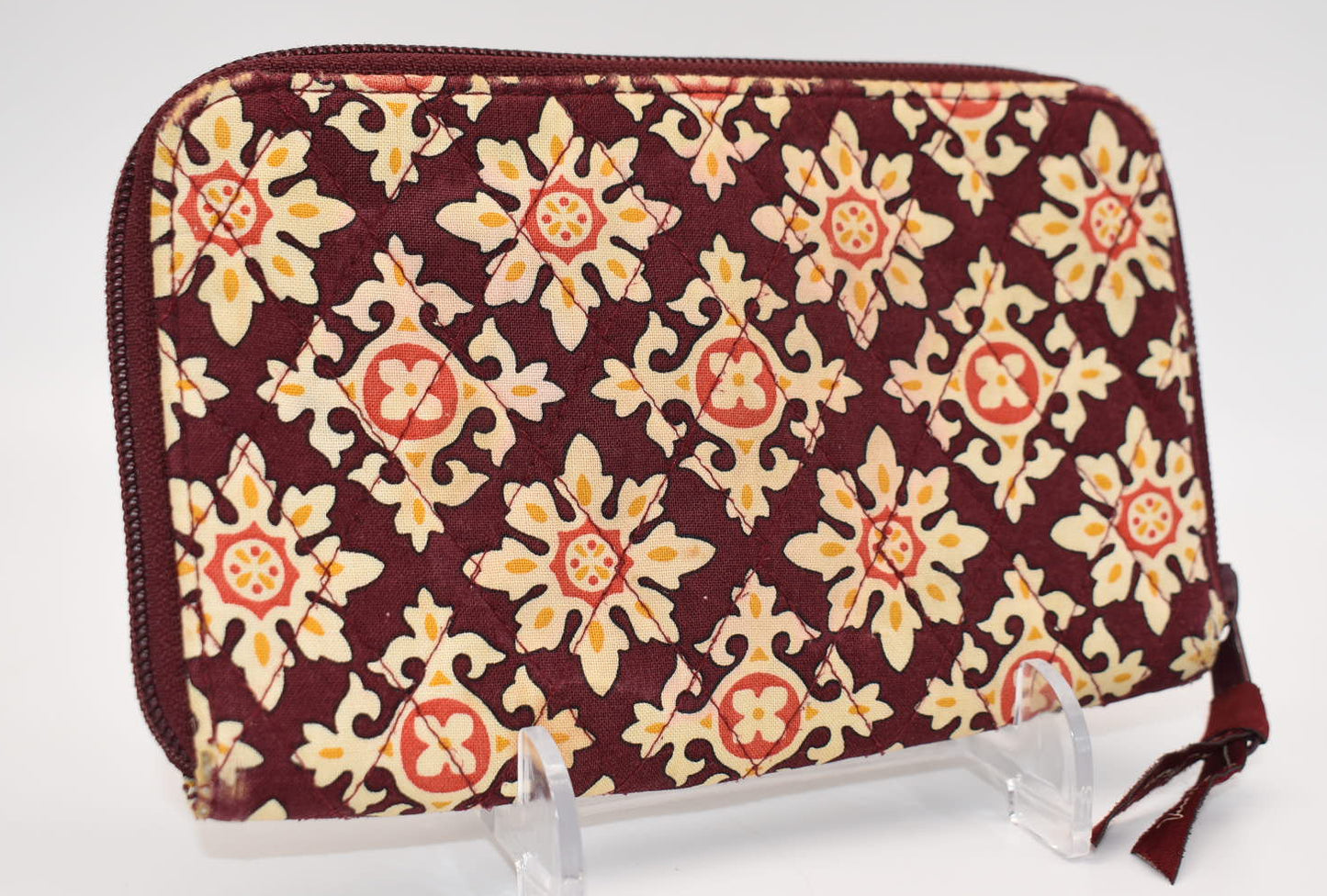 Vera Bradley Zip Around Wallet in "Medallion-2006" Pattern