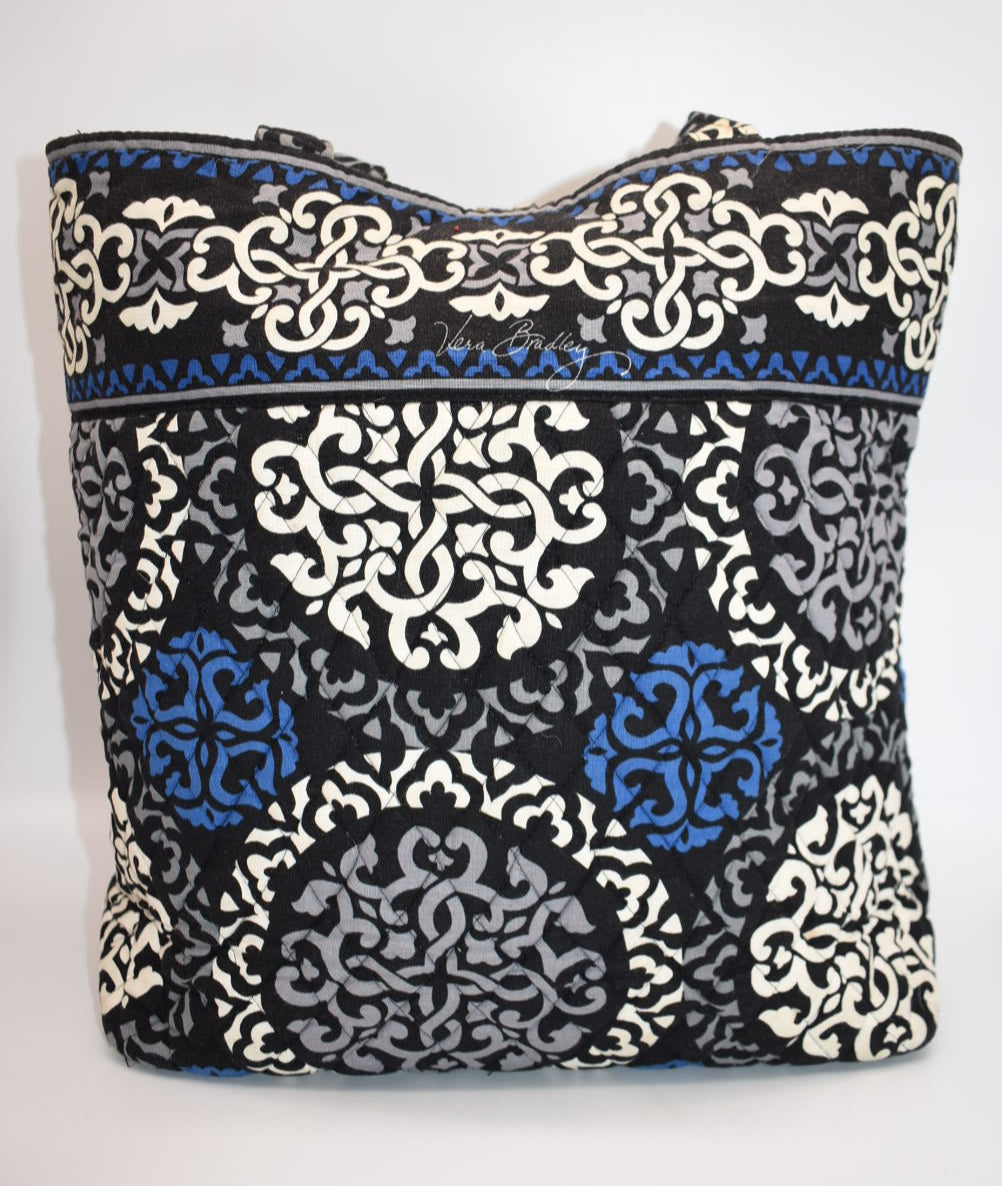 Vera Bradley Everyday Tote Bag in "Canterberry Cobalt" Pattern