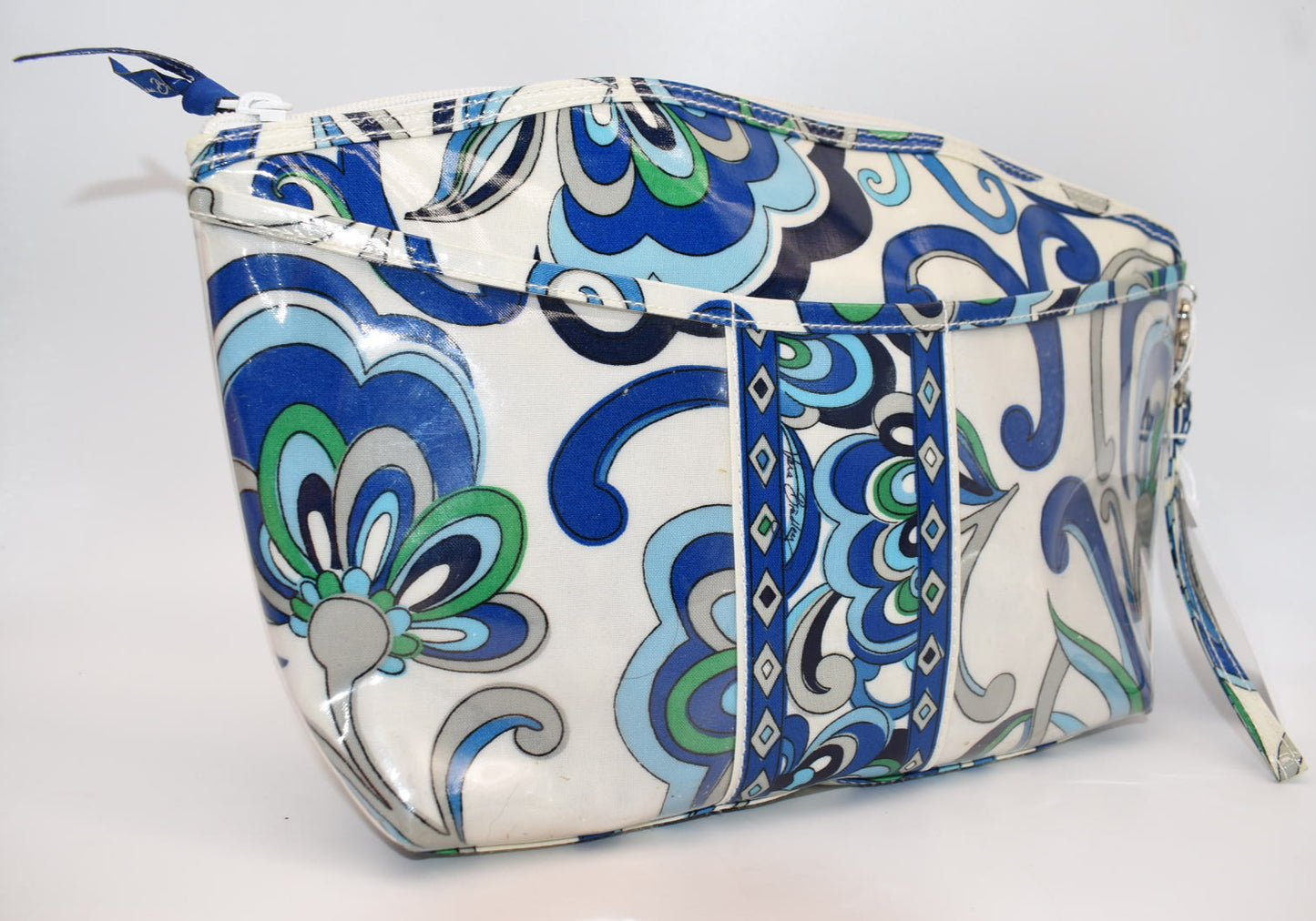 Vera Bradley XL Waterproof Makeup & Toiletry Bag in "Mediterranean White" Pattern