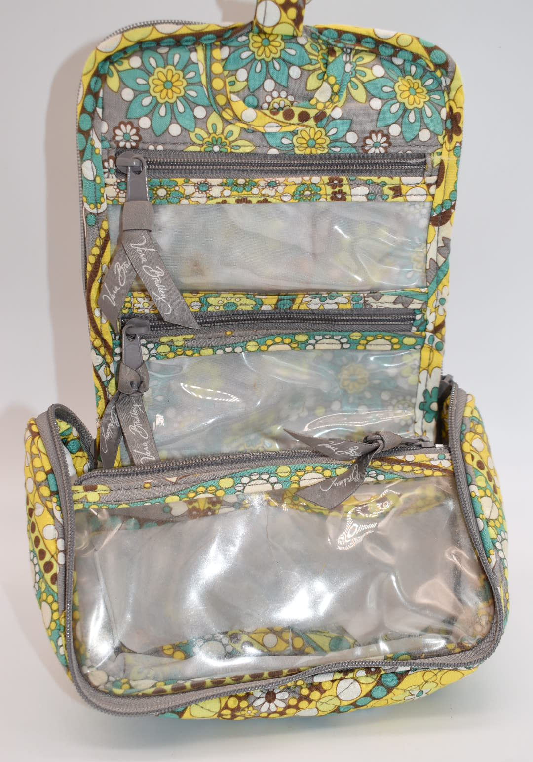 Vera Bradley Small Hanging Travel Organizer in "Lemon Parfait" Pattern