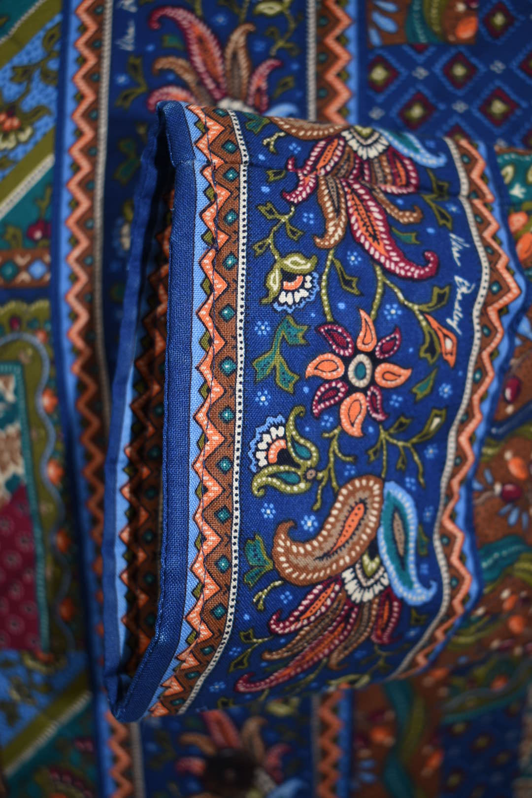 Vintage Vera Bradley Large Quilted Jacket in "Medley -1994" Pattern