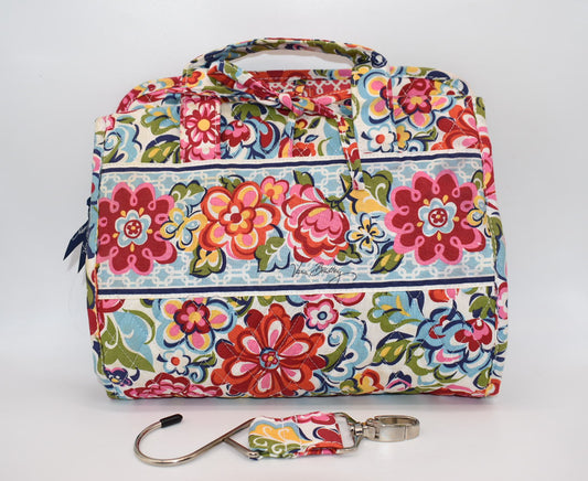 Vera Bradley Hanging Travel Organizer & Hanging Clip in "Hope Garden" Pattern
