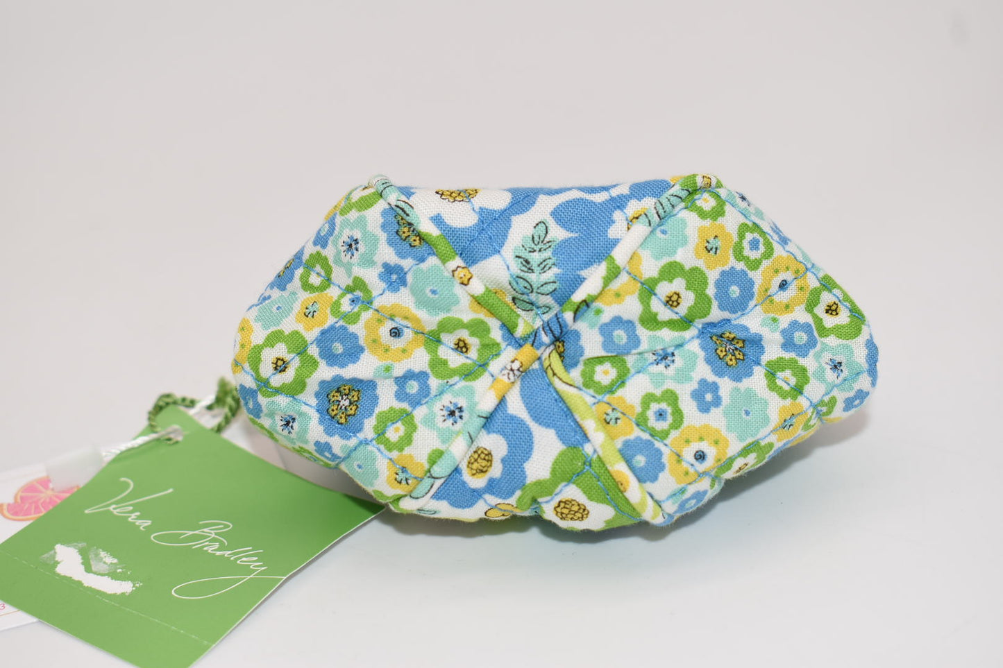 Vera Bradley Petite Kisslock Pouch in "English Meadow" Pattern