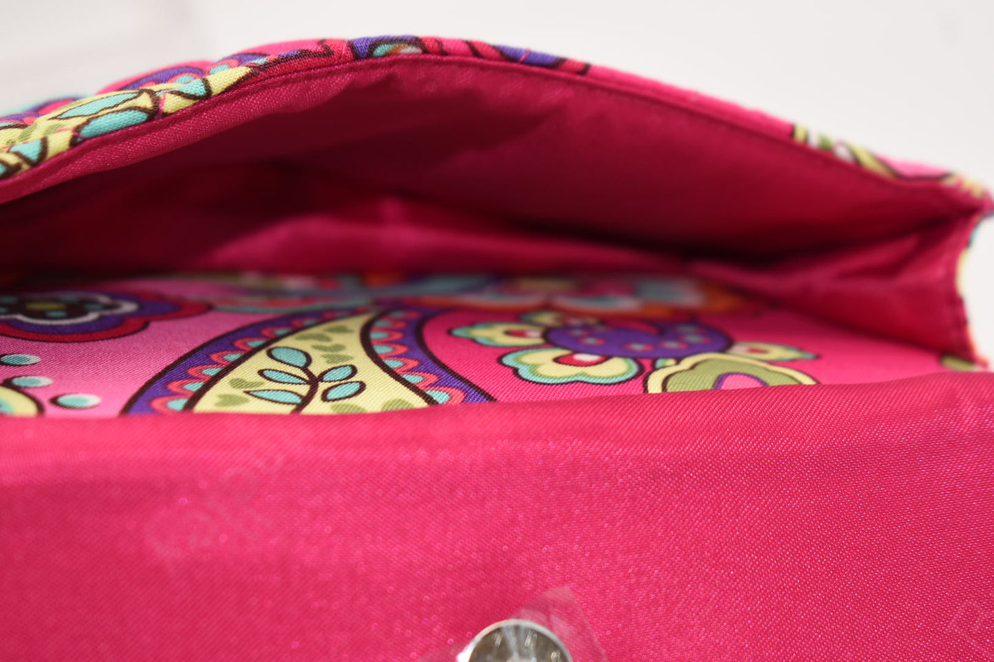 Vera Bradley All in One Crossbody Wallet in "Pink Swirls" Pattern