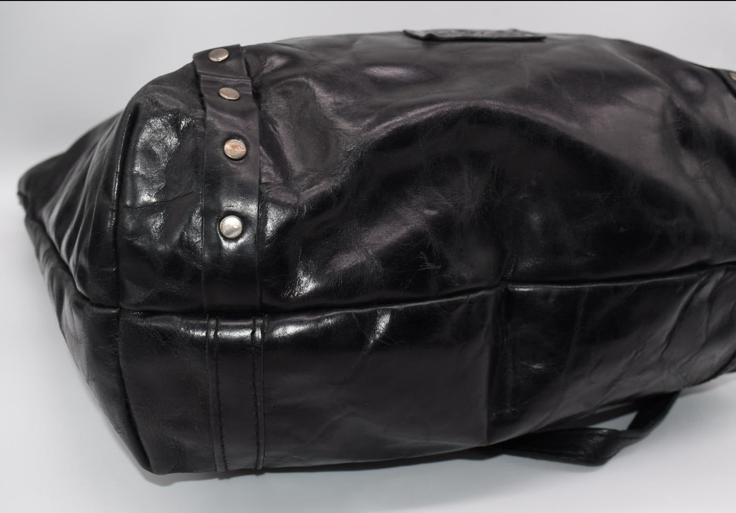 Patricia Nash Benvenuto Tote Bag in Distressed Black