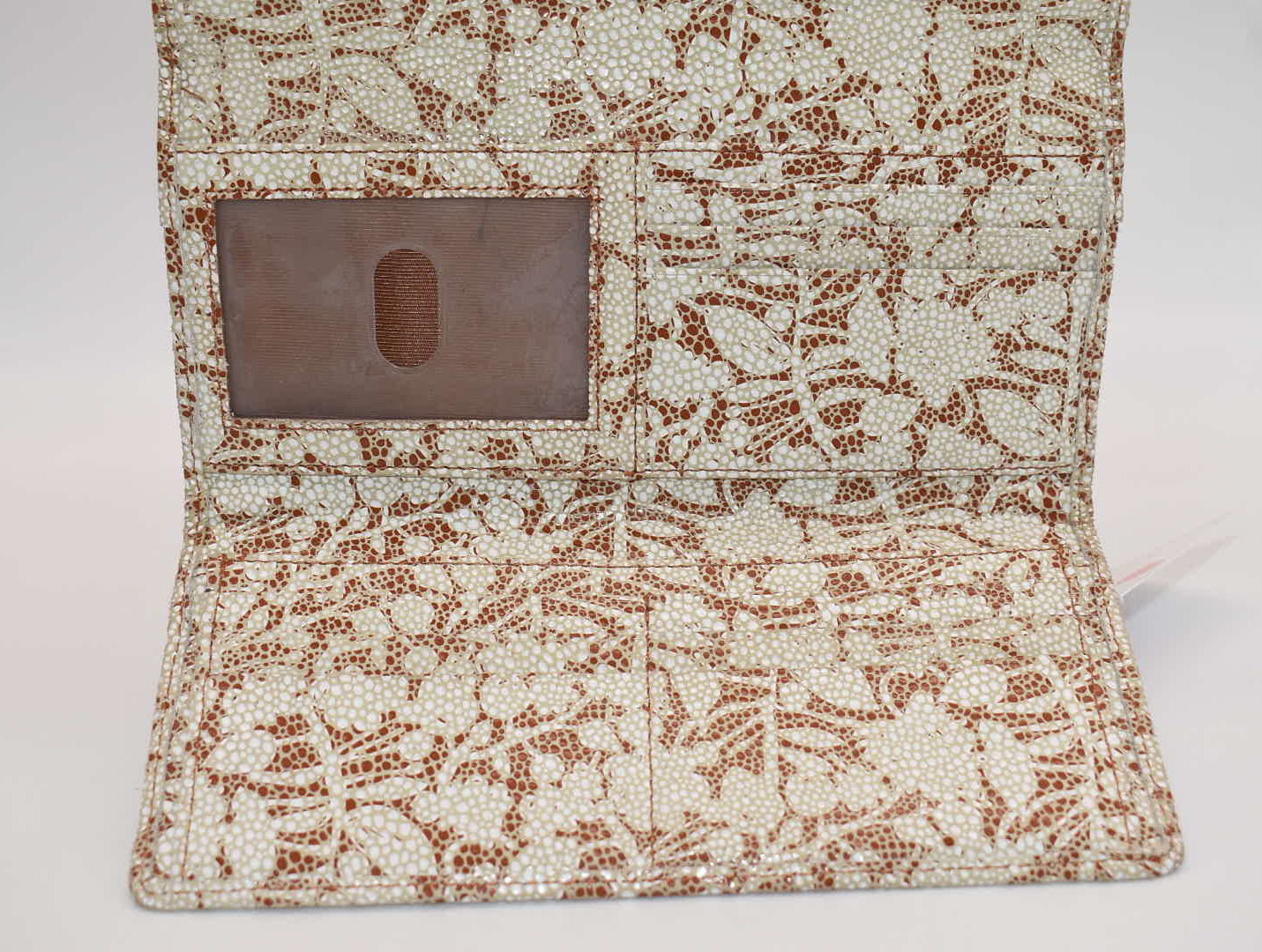 Hobo INTL Ardor Wallet in Botanical Beauty