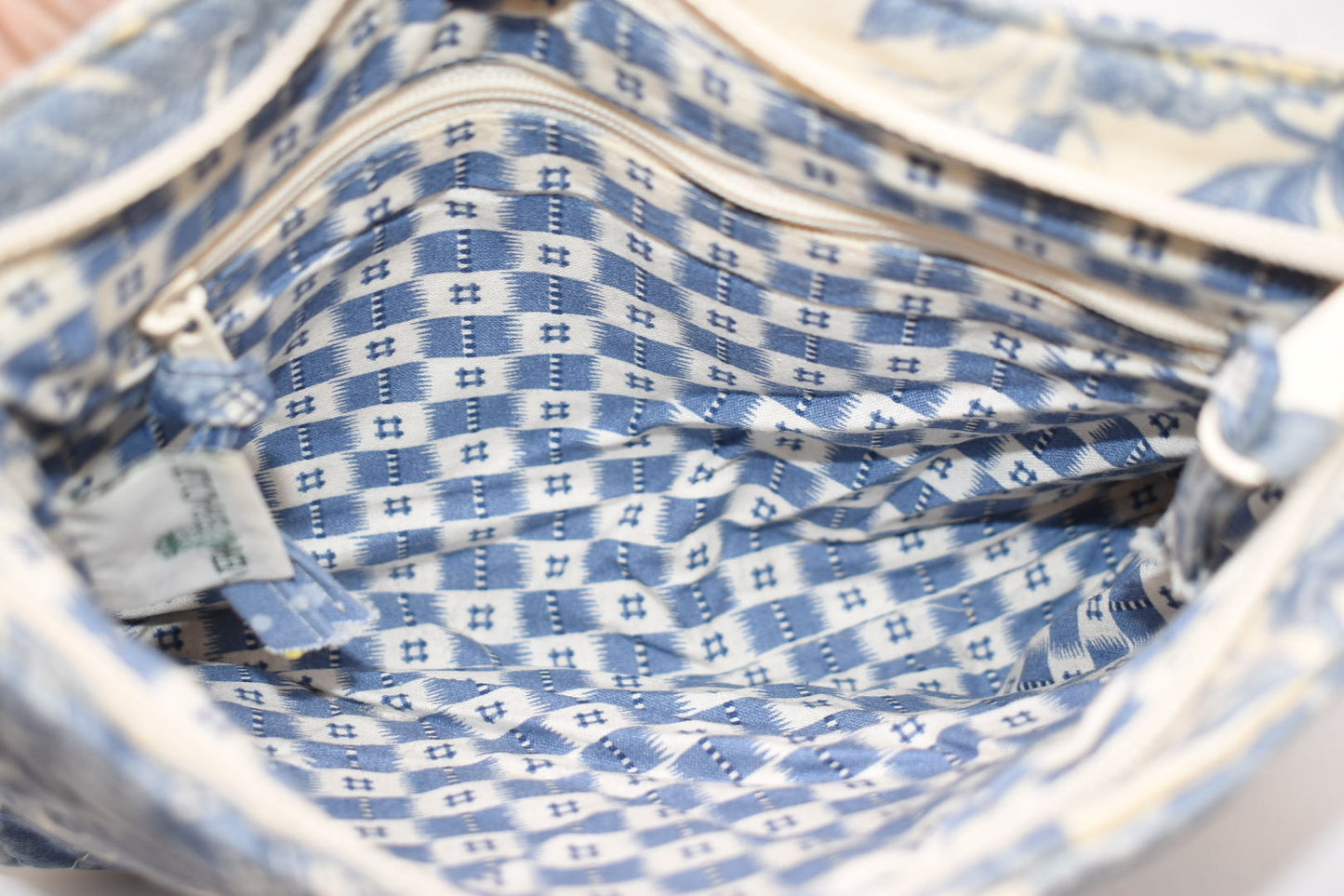 Vintage Vera Bradley Shoulder Bag "Blue Toile -2001" Pattern