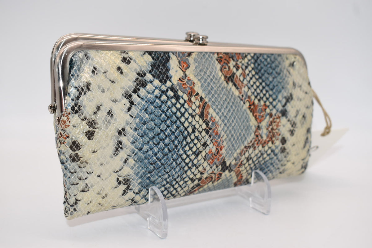 HOBO Lauren Leather Clutch Wallet in Blue Tempest