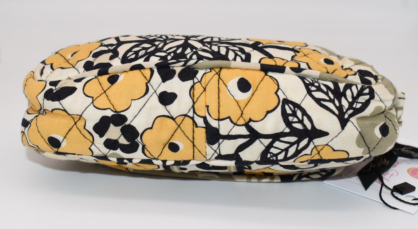 Vera Bradley Zip Mirror Cosmetic Case in "Go Wild" Pattern