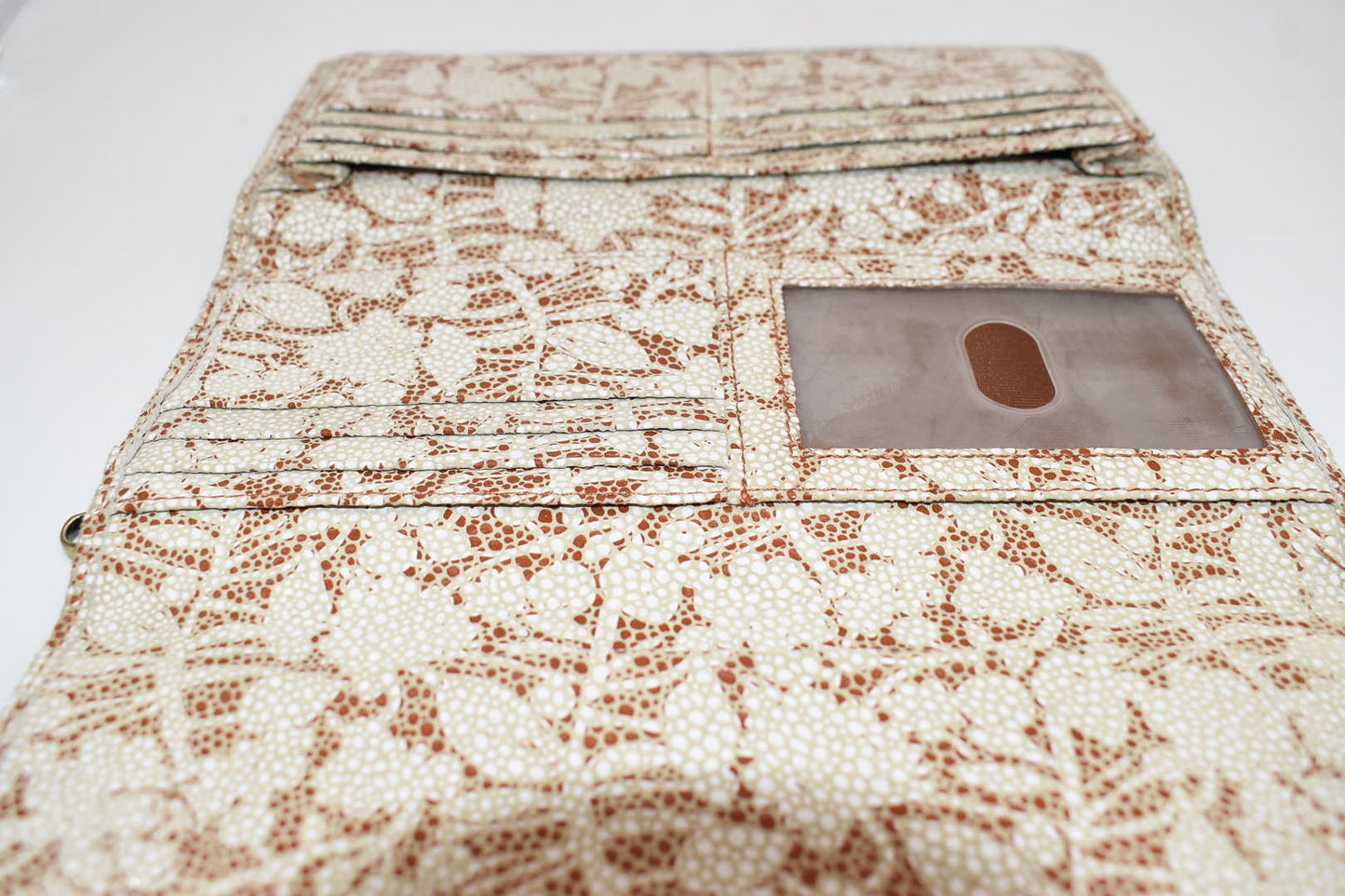 Hobo INTL Ardor Wallet in Botanical Beauty