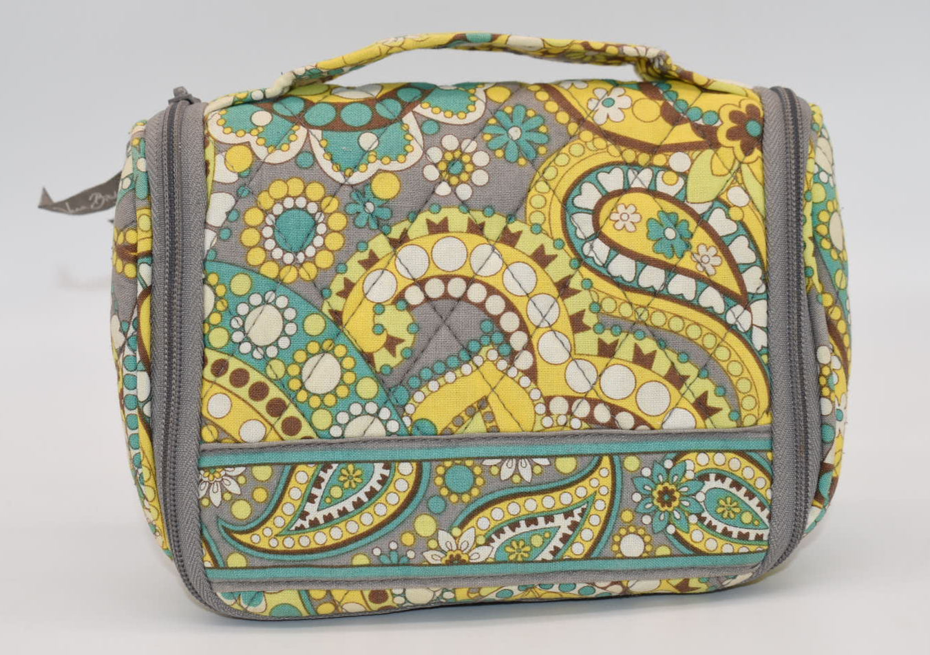 Vera Bradley Hanging Jewelry Travel Bag in "Lemon Parfait" Pattern