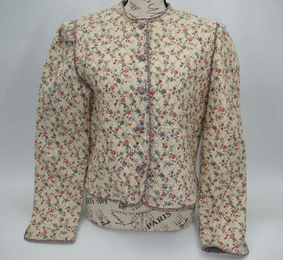 Vintage Vera Bradley Large Cropped Jacket in "Cream -1985" Pattern