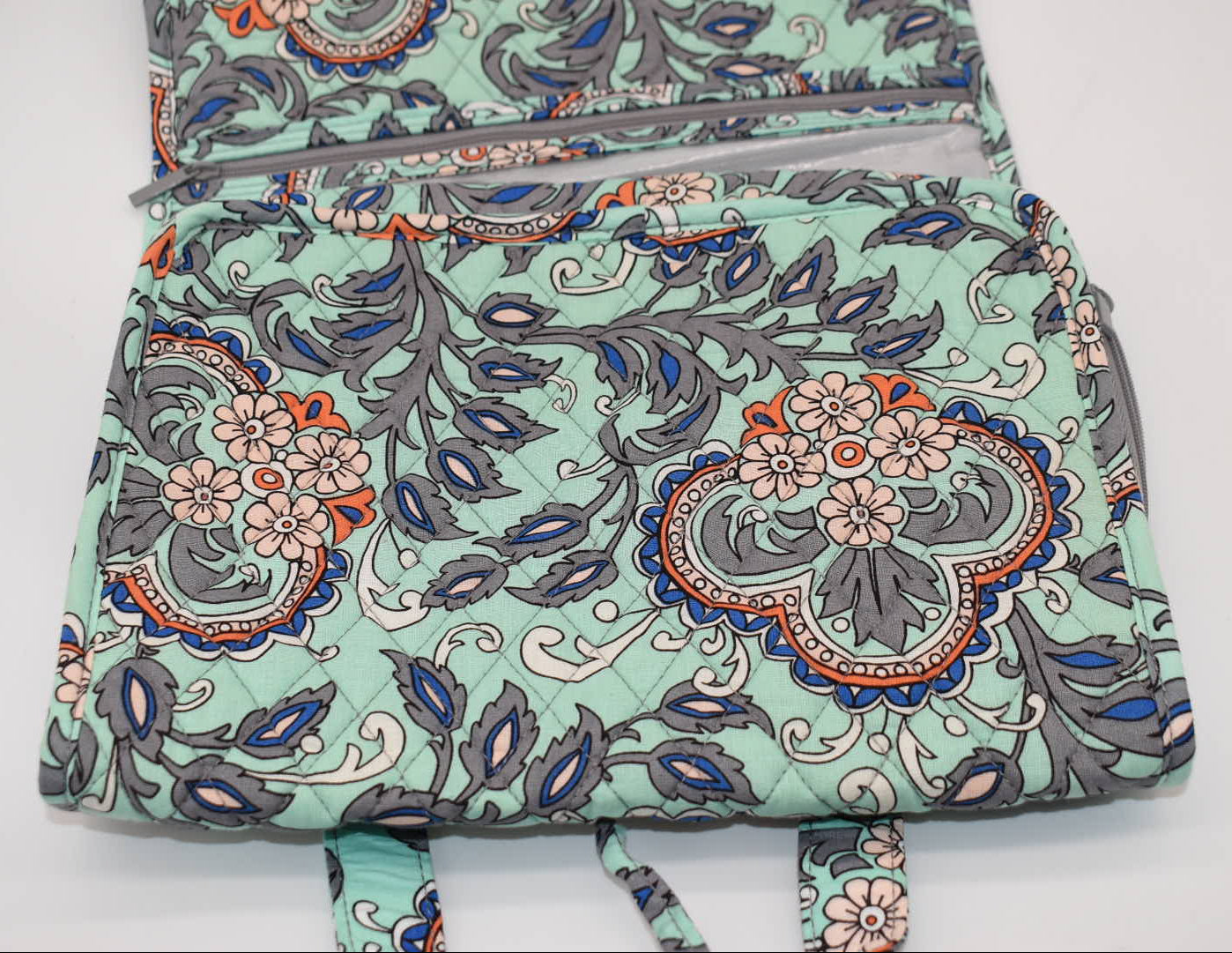 Vera Bradley Hanging Cosmetic & Toiletry Organizer in "Fan Flowers" Pattern