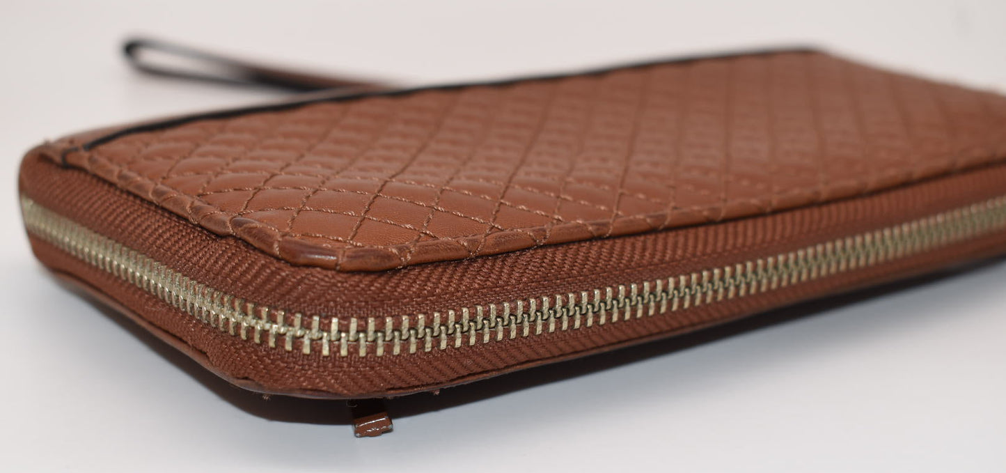 Vera Bradley Carryall RFID Accordion Wristlet in Mocha Brown