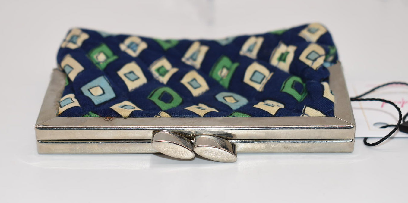 Vera Bradley Kisslock Coin Wallet in "Mediterranean Blue- Opposite" Pattern