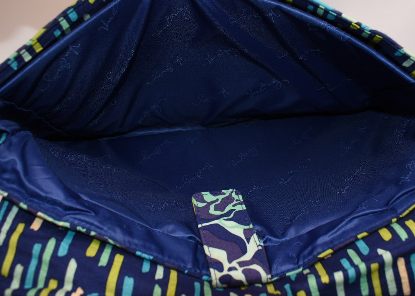 Vera Bradley Laptop Messenger Bag in "Katalina Blues" Pattern