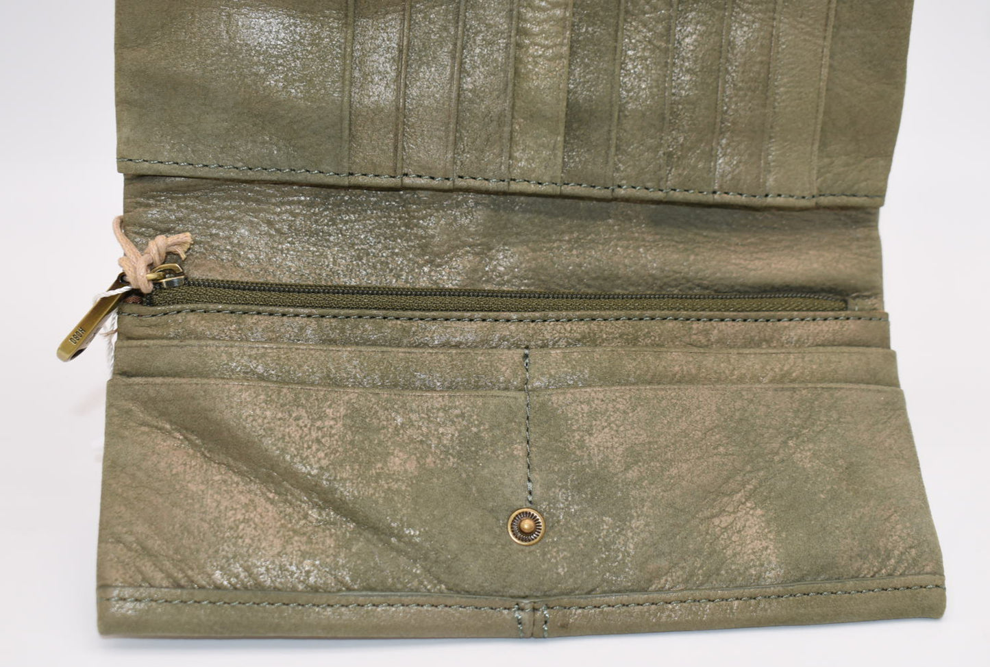 Hobo INTL Keen Continental Wallet in Golden Fir