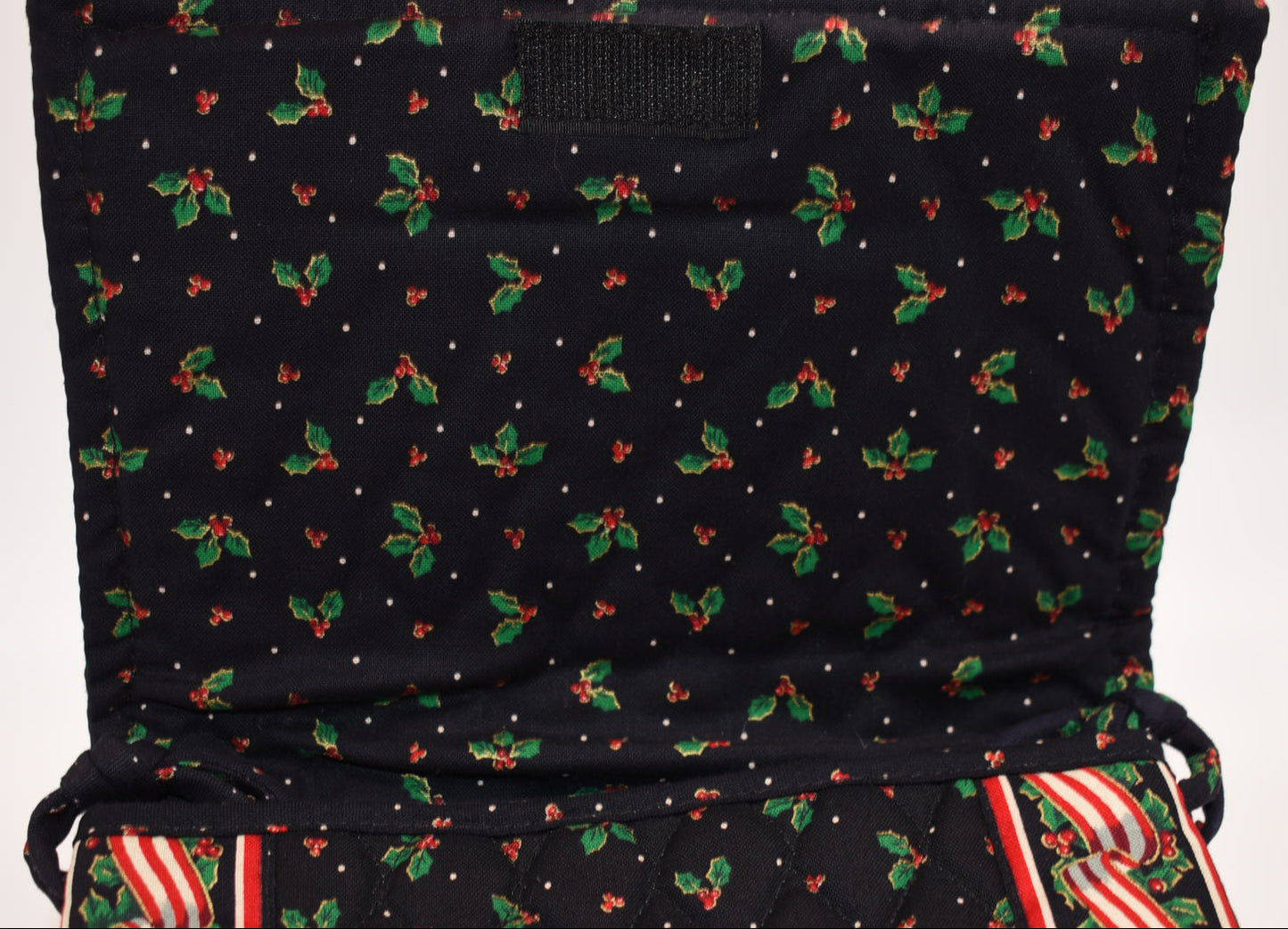 Vintage Vera Bradley Elite Crossbody Bag in "Holly & Ribbons" Pattern