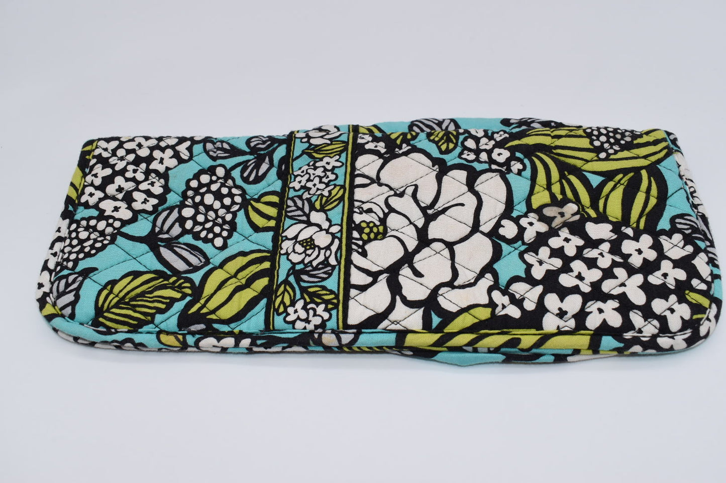 Vera Bradley Curling & Flat Iron Cover in "Island Blooms" Pattern
