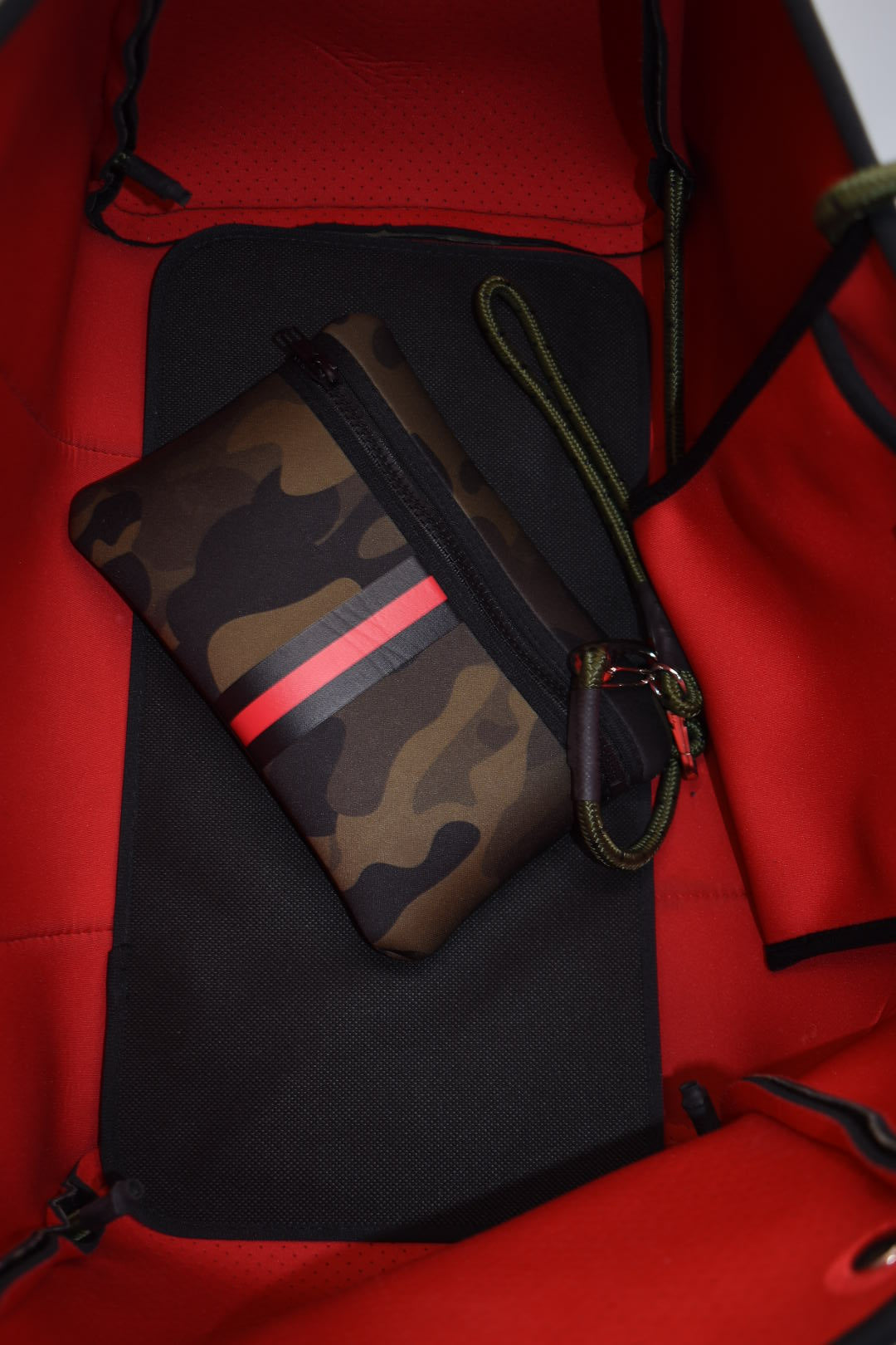 Haute Shore Grayson Show-off Neoprene Tote Bag in Camo & Red