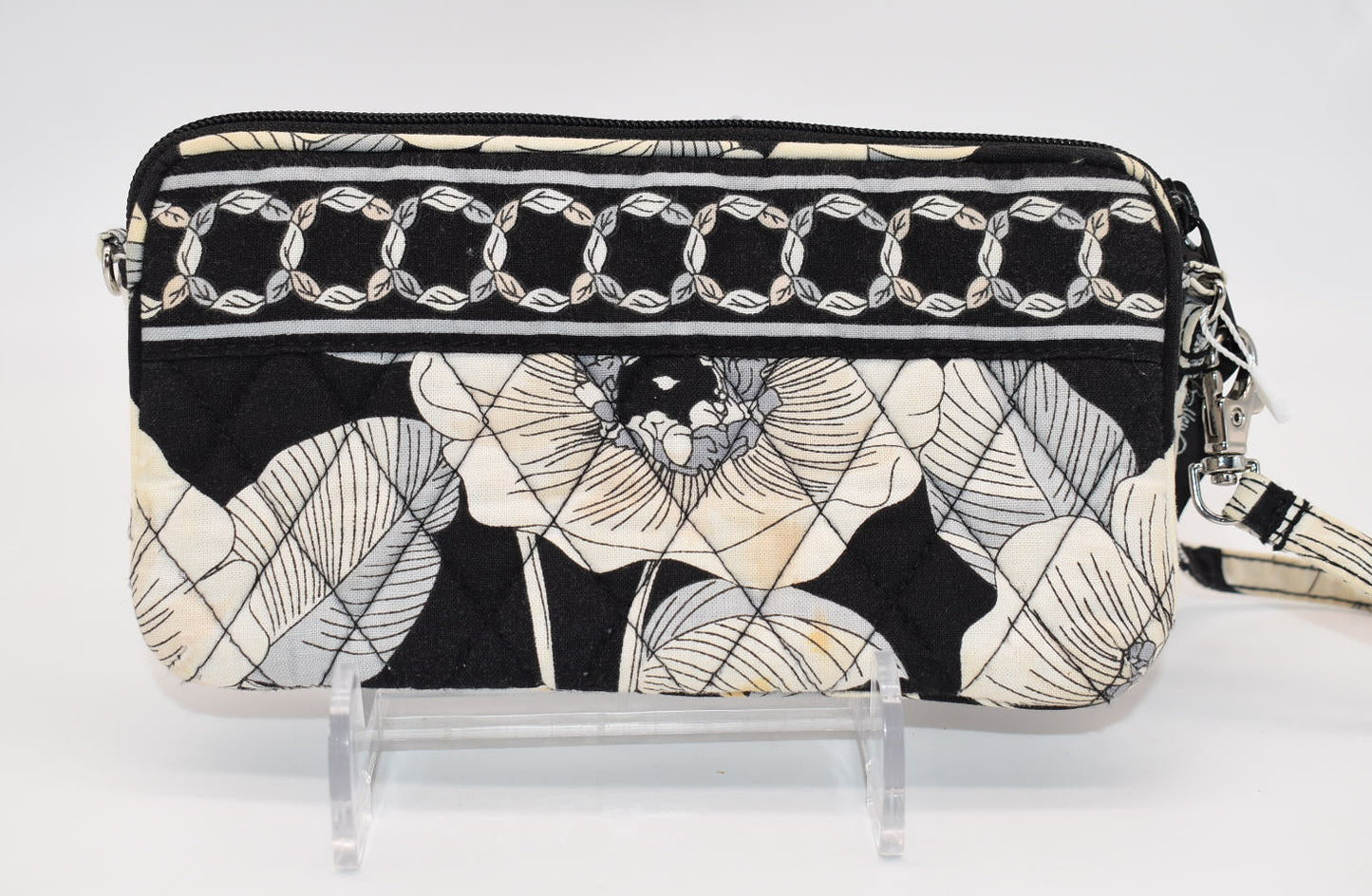 Vera Bradley Convertible Wristlet in "Camelia" Pattern