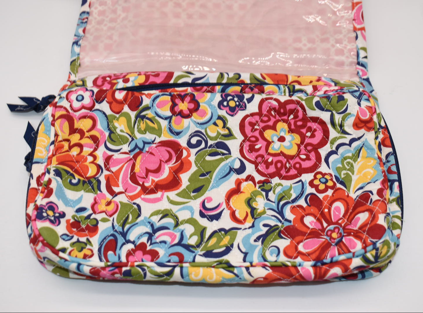 Vera Bradley Hanging Travel Organizer & Hanging Clip in "Hope Garden" Pattern