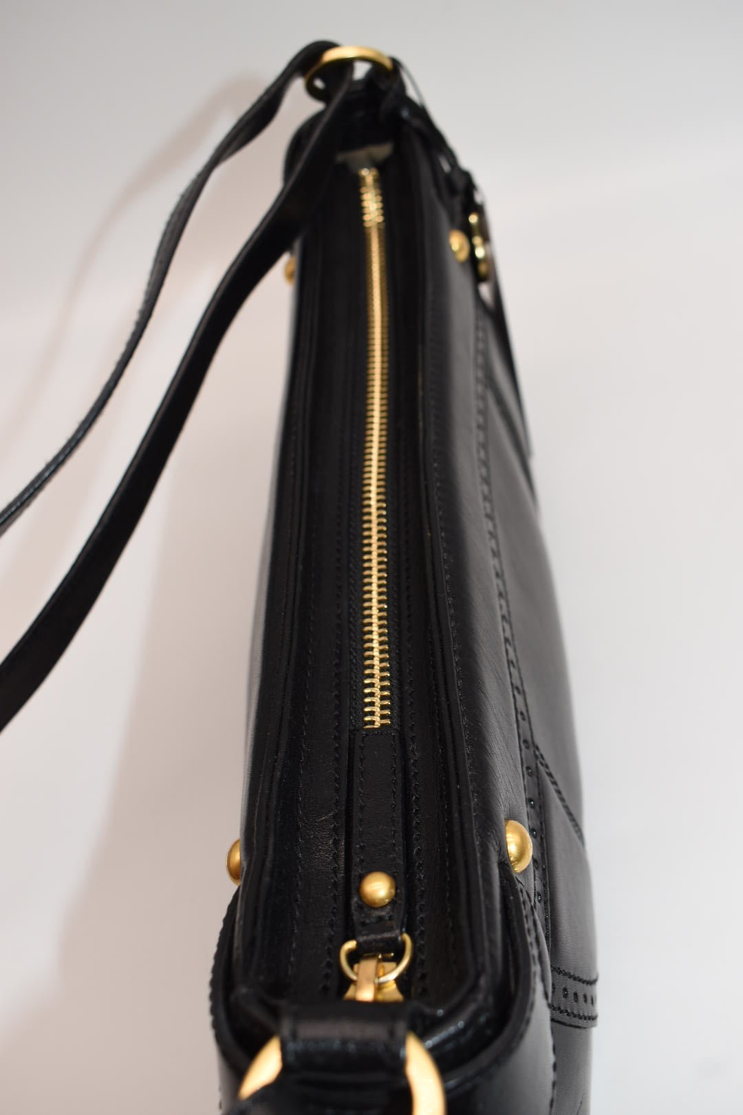 Vintage Brahmin Smooth Leather Convertible Shoulder Bag in Black