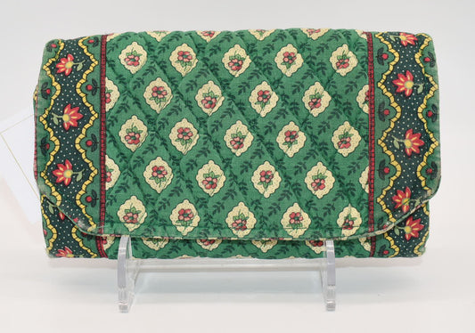 Vera Bradley Quilted Cotton Wallet in "Greenfield" Pattern