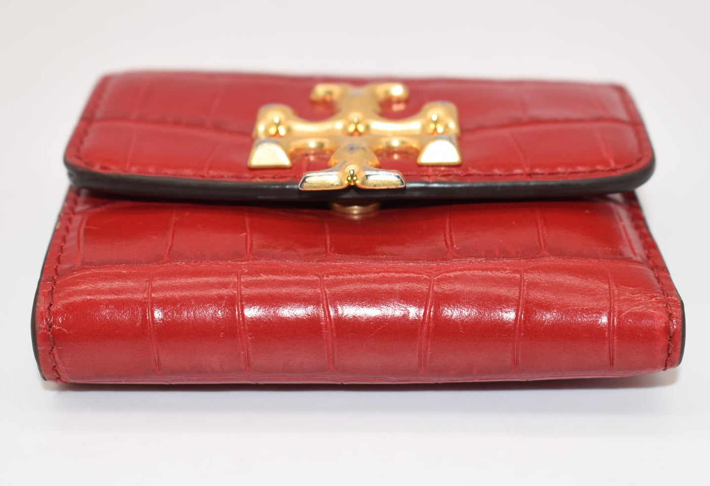 Tory Burch Eleanor Embossed Compact Wallet in Redstone