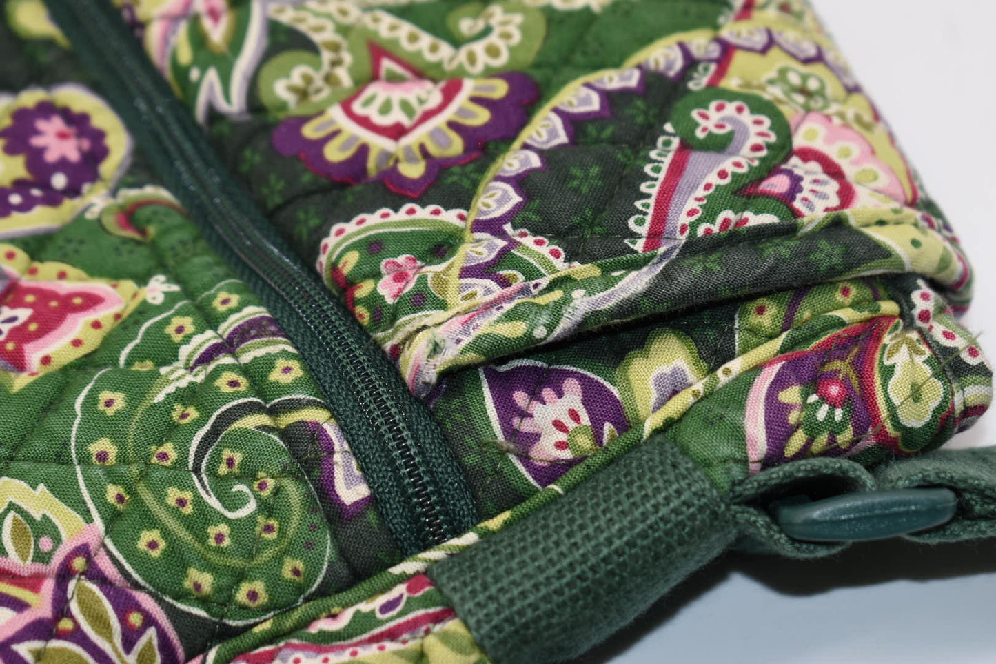 Vera Bradley Messenger Crossbody Bag in "Chelsea Green" Pattern