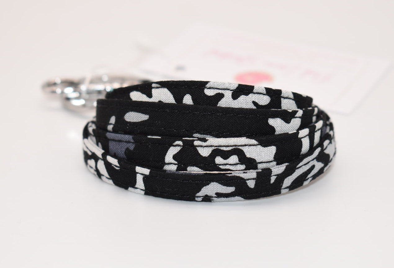 Vera Bradley Lanyard in "Chandelier Noir" Pattern