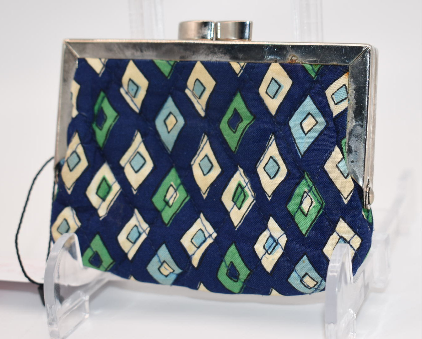 Vera Bradley Kisslock Coin Wallet in "Mediterranean Blue- Opposite" Pattern