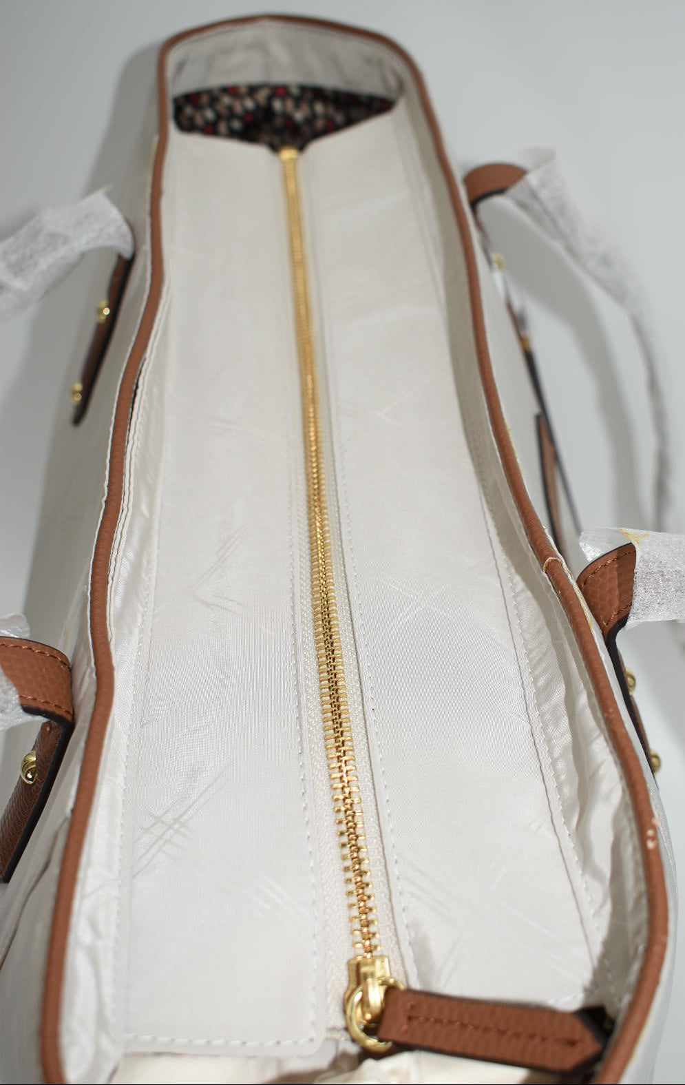 Vera Bradley Large Ella Tote Bag in "Sand" Pattern