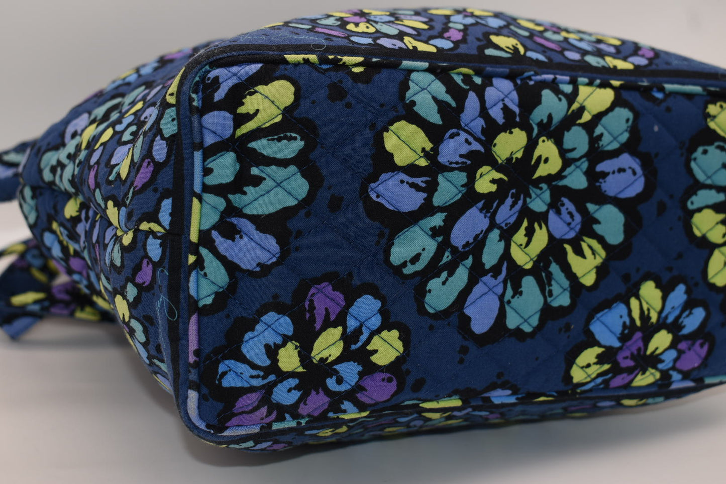 Vera Bradley Laura Large Shoulder Tote Bag in "Indigo Pop" Pattern
