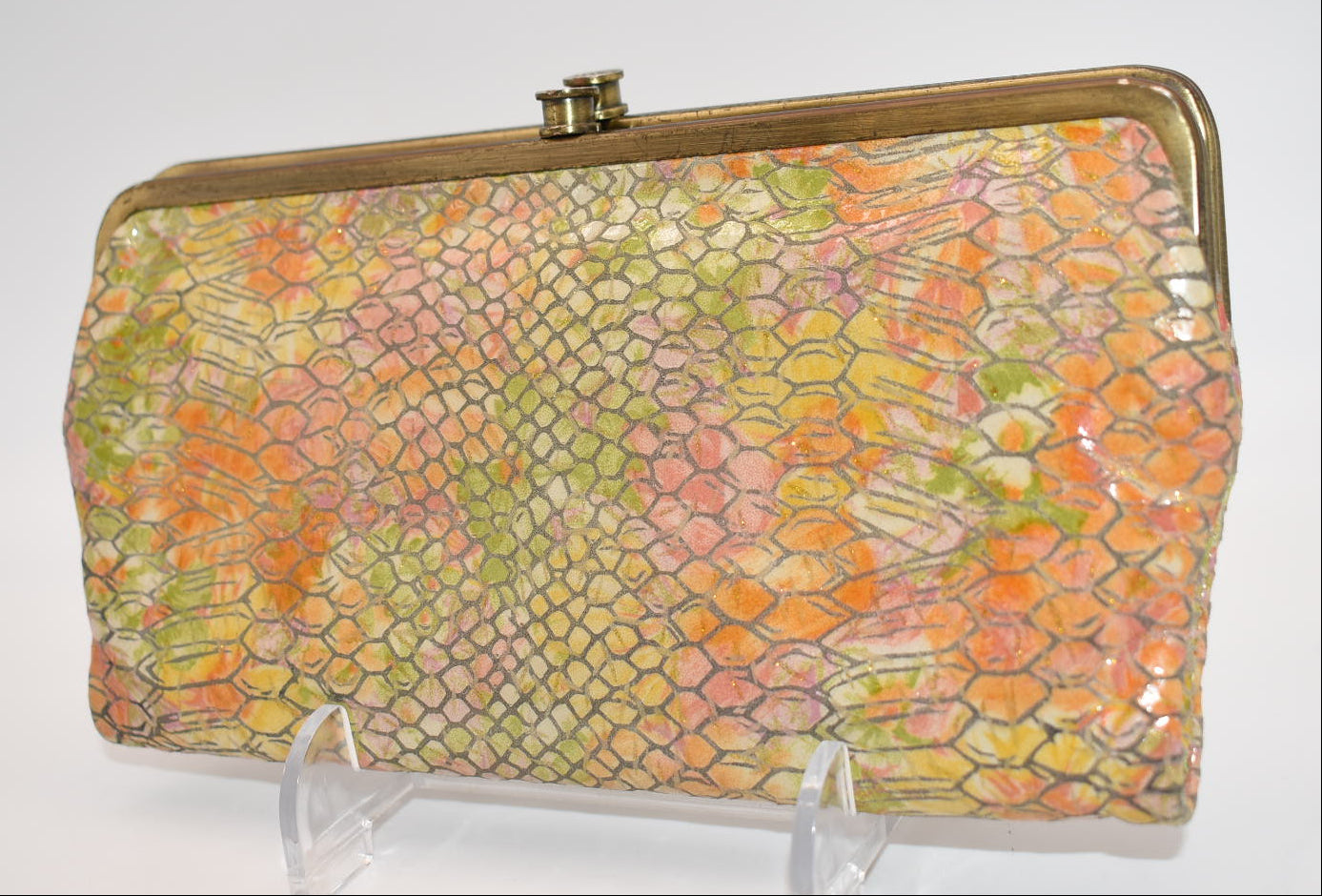 HOBO INTL Lauren Clutch Wallet