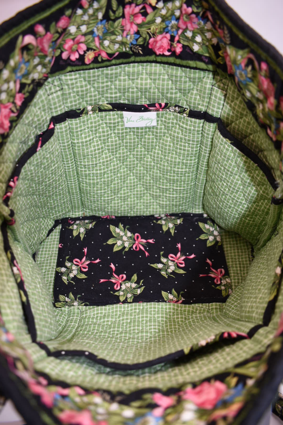 Vera Bradley Large Vera Tote Bag in "New Hope" Pattern