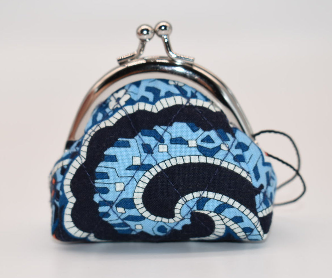 Vera Bradley Mini Kisslock Coin Purse in "Marrakesh" Pattern