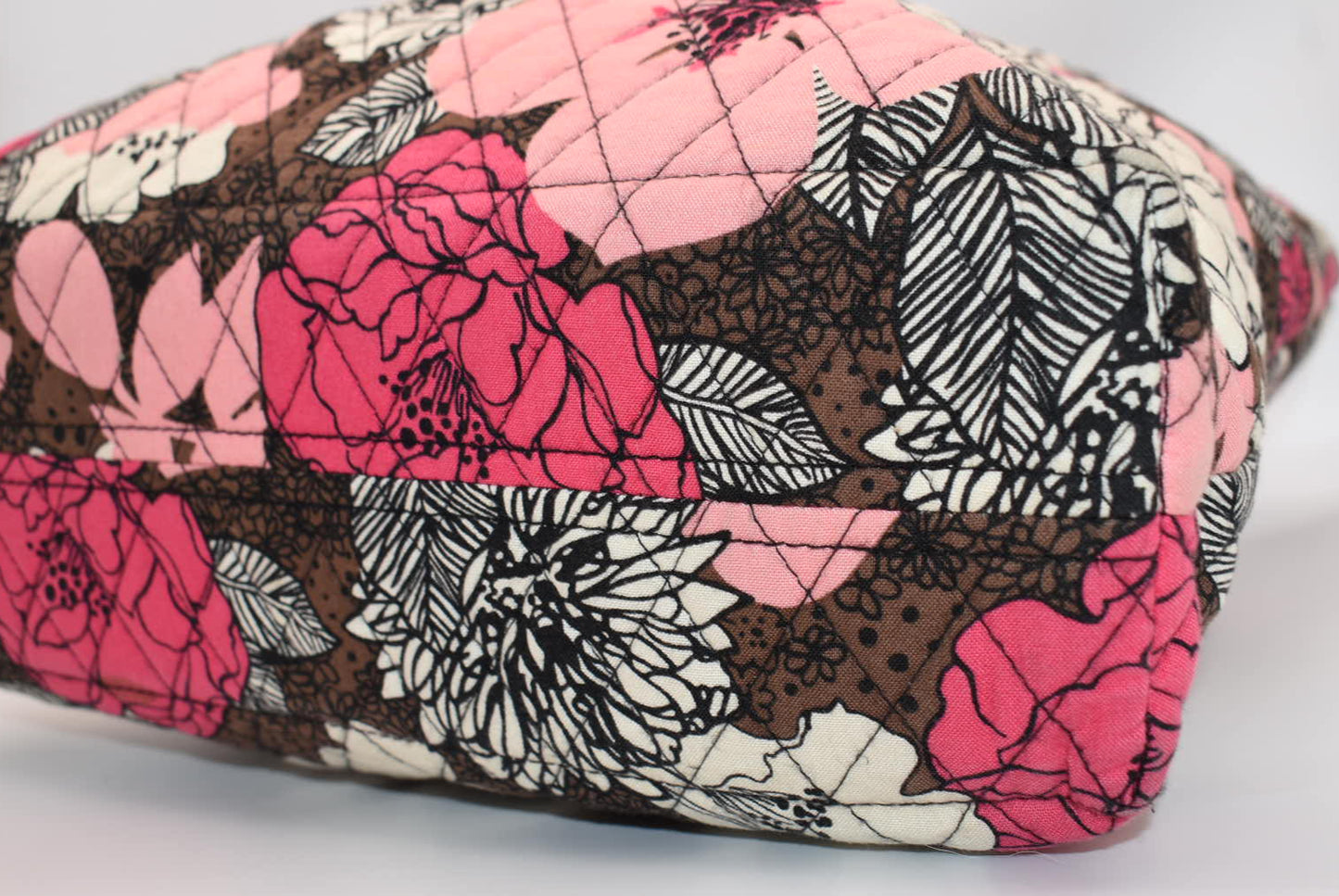 Vera Bradley Everyday Tote Bag in "Mocha Rouge" Pattern