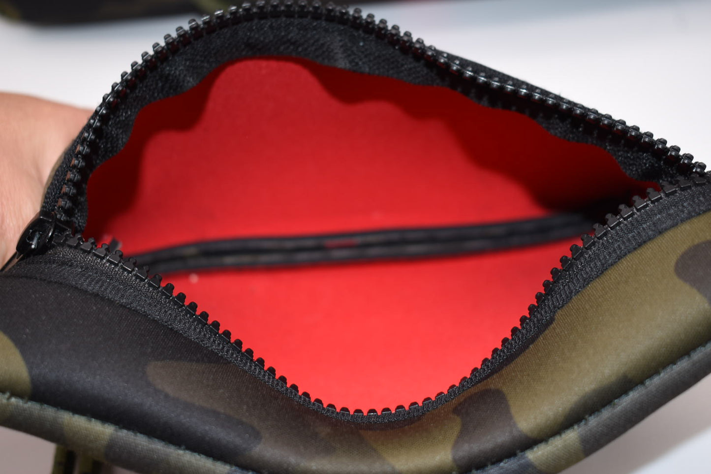 Haute Shore Grayson Show-off Neoprene Tote Bag in Camo & Red