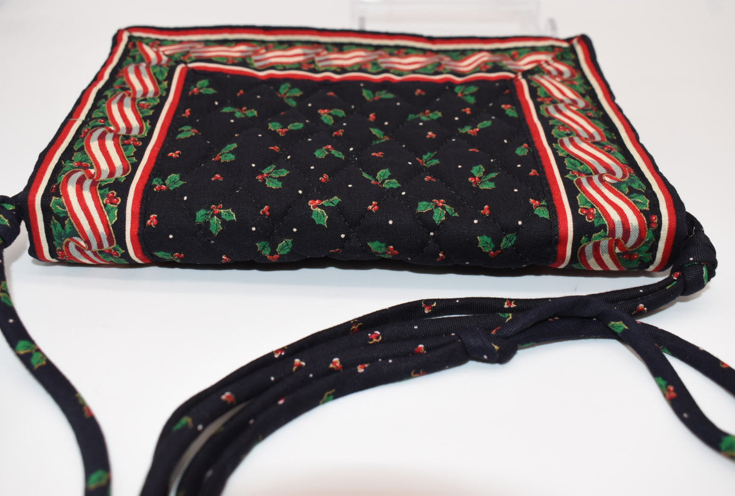 Vintage Vera Bradley Elite Crossbody Bag in "Holly & Ribbons" Pattern