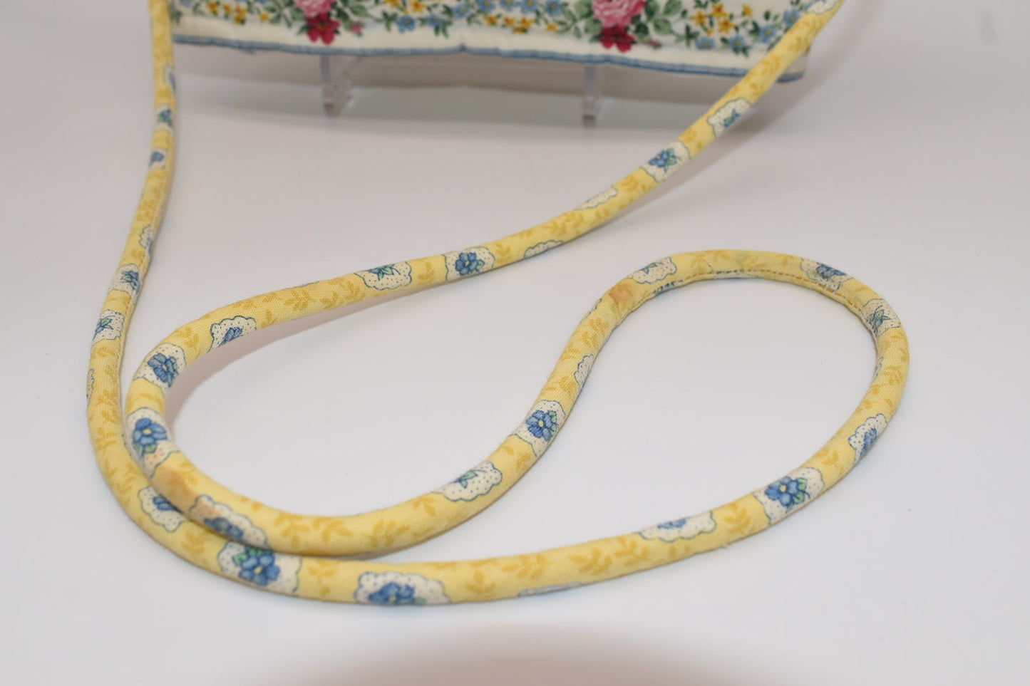 Vintage Vera Bradley  Petite Shoulder / Crossbody Bag in "Elizabeth" Pattern
