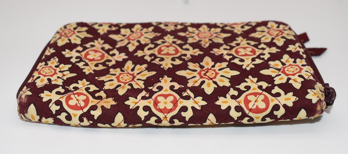 Vera Bradley Zip Around Wallet in "Medallion-2006" Pattern