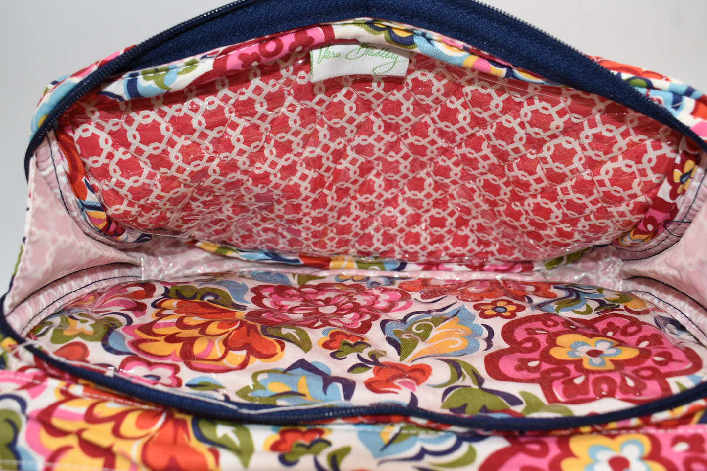 Vera Bradley Hanging Travel Organizer & Hanging Clip in "Hope Garden" Pattern